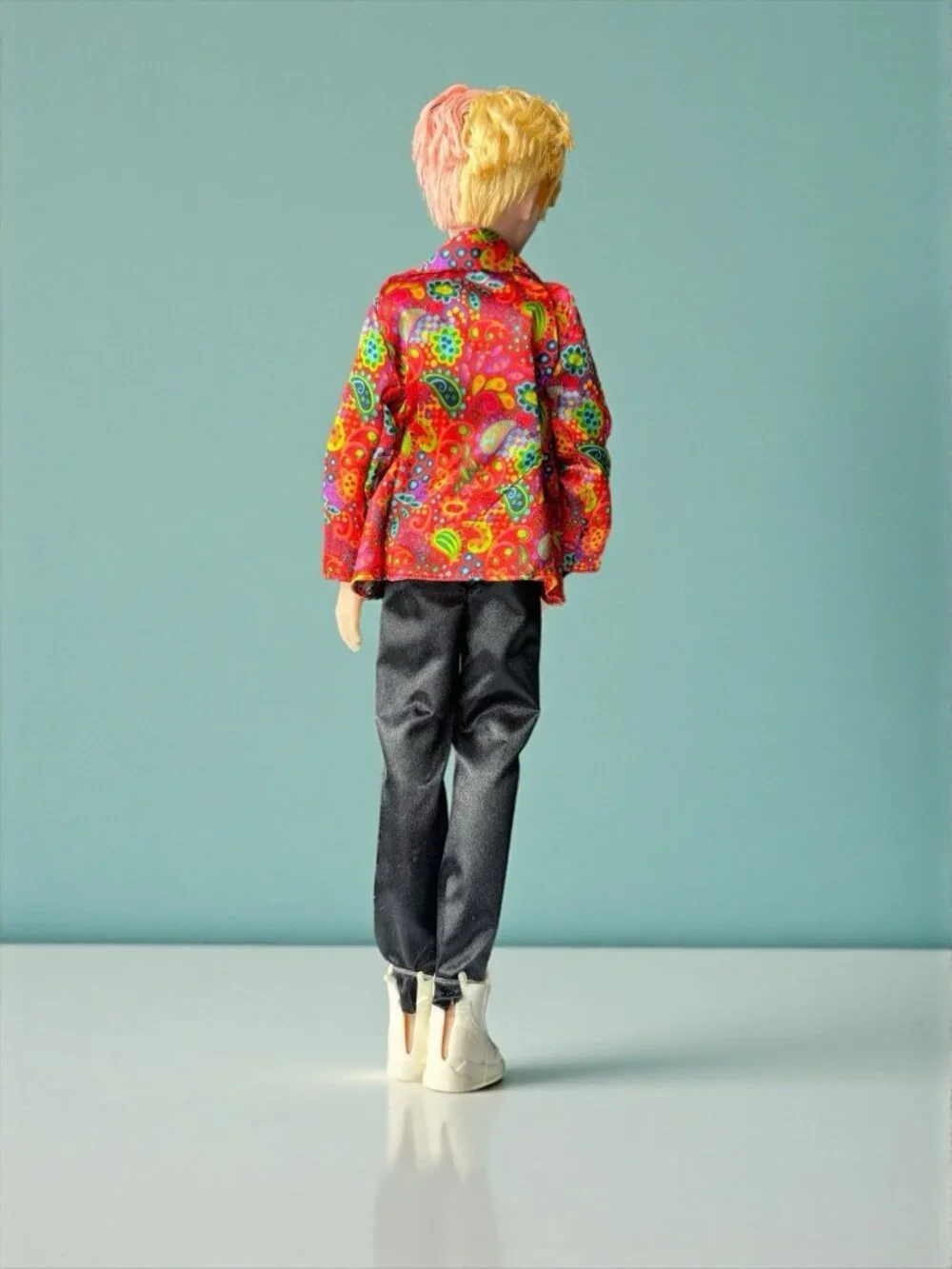 BTS Bangtan Boys V Fashion Doll South Korean K-Pop Boy Band  Mattel No Box